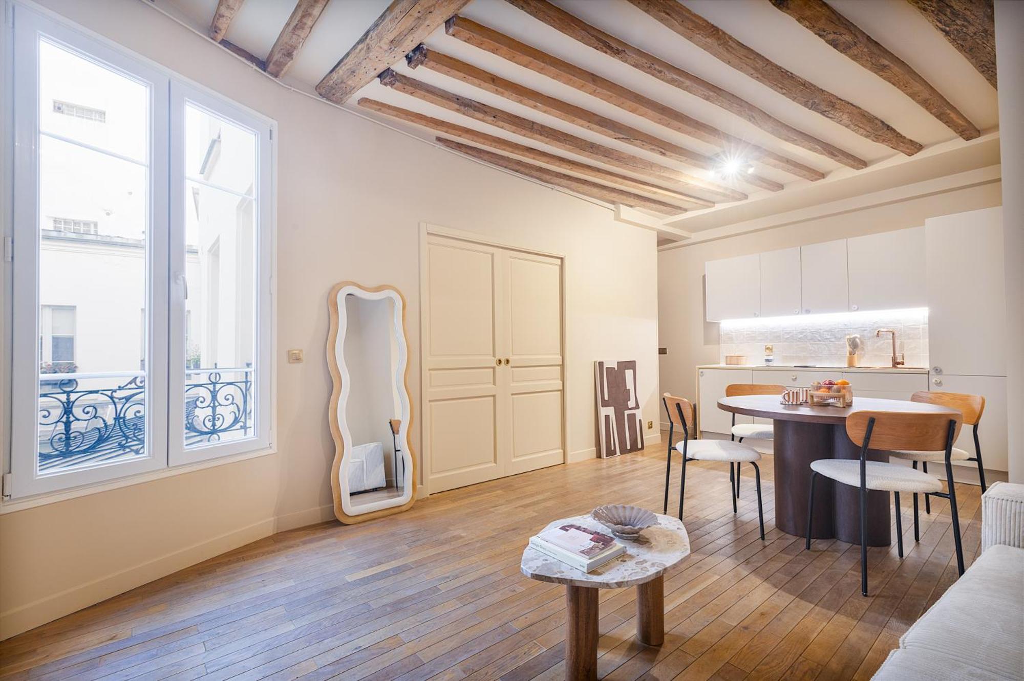 Appartement Lumineux Marais 2 *